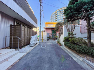 【前面道路含む現地写真】 | 渋谷区猿楽町