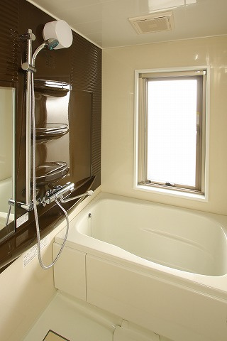 エンクレスト日赤通りの浴室|ゆったり過ごせるお風呂です