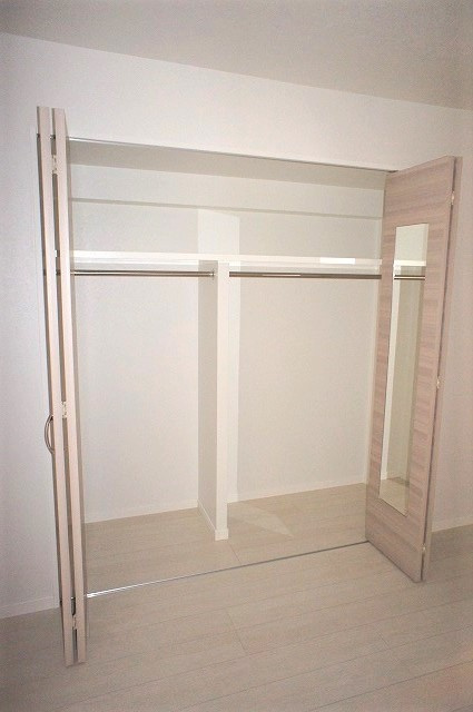 エンクレスト日赤通りの収納|たっぷりとした収納スペースです