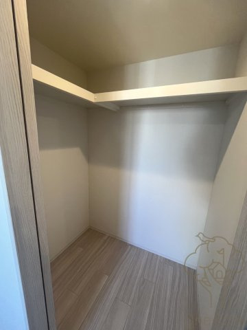 コンフォリア新大阪宮原Qの収納