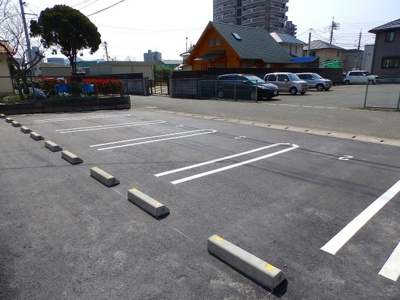 【駐車場】 | ラ・プランタン新山口