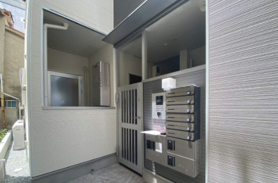 【エントランス】 | モユル東部市場