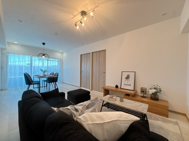 【居間・リビング】 | グリーンマンションラフィネ春日☆仲介手数料無料☆