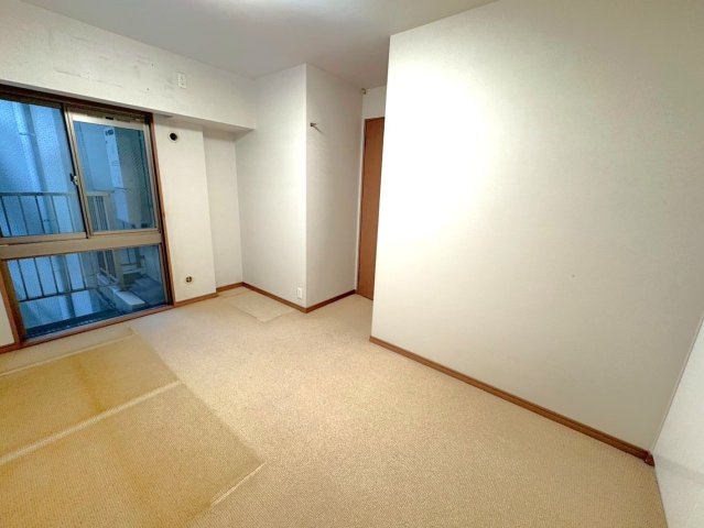 京都市営地下鉄烏丸御池線「烏丸御池」駅まで徒歩２分◆角住戸２ＬＤＫ◆アスティミア御池東洞院通の洋室|洋室