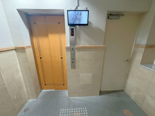 京都市営地下鉄烏丸御池線「烏丸御池」駅まで徒歩２分◆角住戸２ＬＤＫ◆アスティミア御池東洞院通のその他共用部分|エレベーター