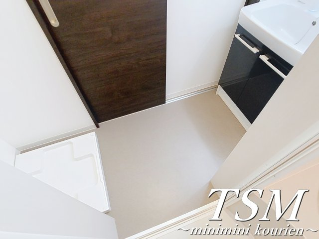 ジーメゾン枚方南中振の洗面所