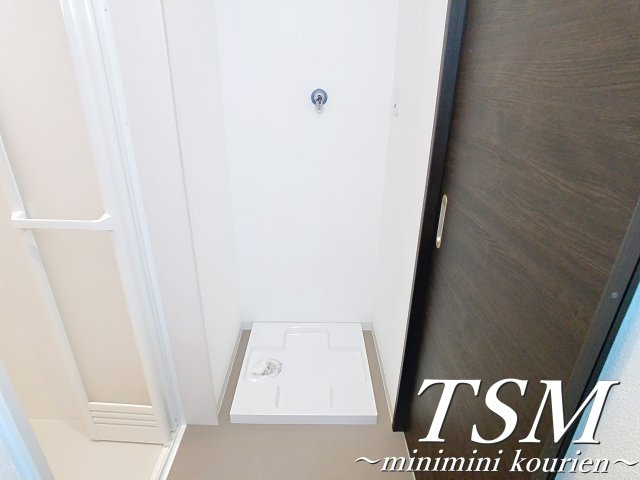 ジーメゾン枚方南中振の設備|洗濯機置場