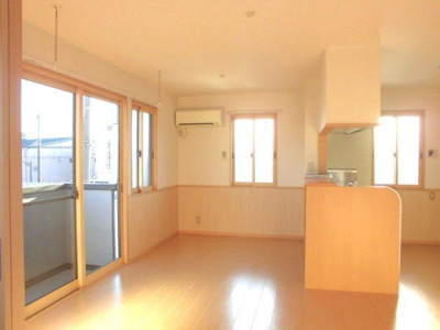 【居間・リビング】 | アネシス　Ⅱ | 別のお部屋の写真です