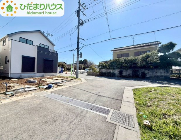 野田山崎2工区　新築戸建　2-Q号棟の前面道路含む現地写真|北西5ｍ公道・南東3.6公道