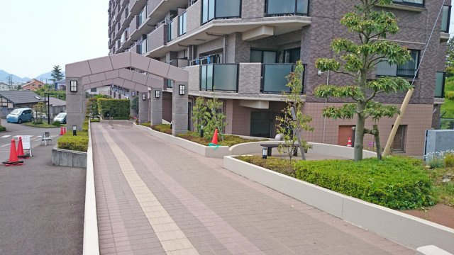  | シャリエ三島松が丘 中古マンション EM05988 | シャリエ三島松が丘　エントランス前