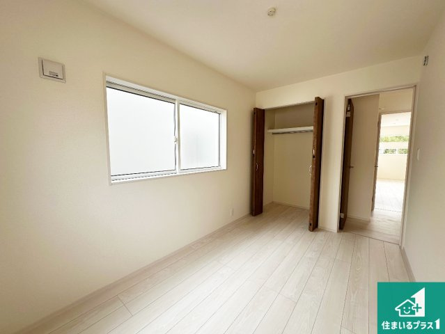 神戸市西区竹の台　第2期　新築一戸建ての洋室|収納スペースが充実しているので子供の成長に合わせてたくさん収納ができます！家族構成に合わせた様々な活用ができる収納！