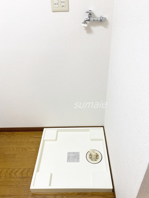 フローラルハイツのその他|室内洗濯機置き場。