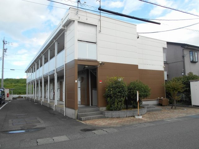 レオパレスジュネス灯明寺の外観|外観です