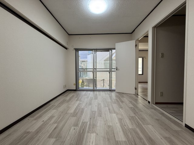 エルベコート豊中向丘の居間・リビング