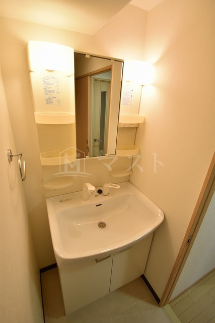 ディオレクレスト東心斎橋の洗面所|※建物内別間取参考写真