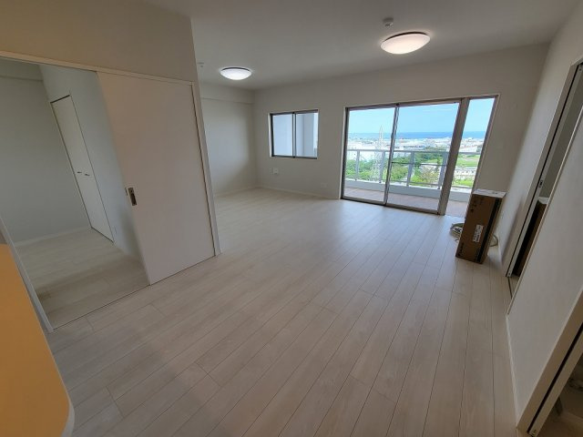 プレミアムコート浦添勢理客の居間・リビング|浦添市売マンション｜プレミアムコート浦添勢理客｜アイランドリゾート沖縄