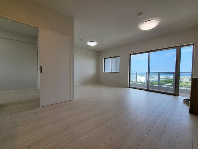 プレミアムコート浦添勢理客の居間・リビング|浦添市売マンション｜プレミアムコート浦添勢理客｜アイランドリゾート沖縄