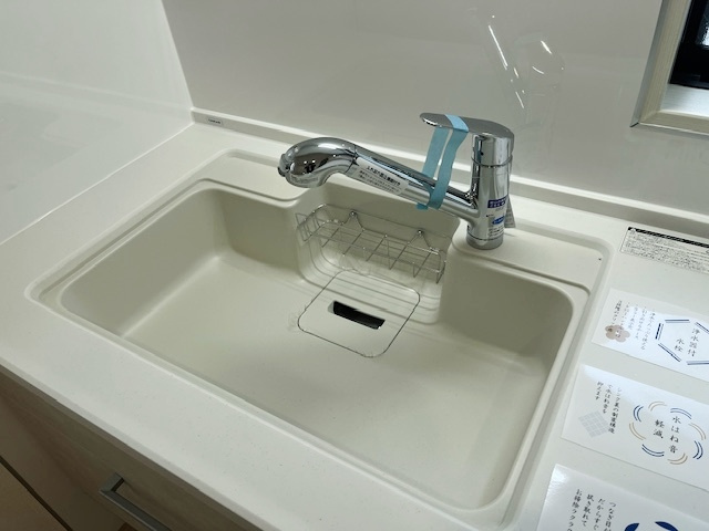 練馬区春日町1丁目のキッチン|便利なビルトイン浄水器を装備しています