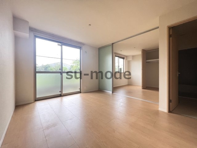 グレースガーデンの居間・リビング