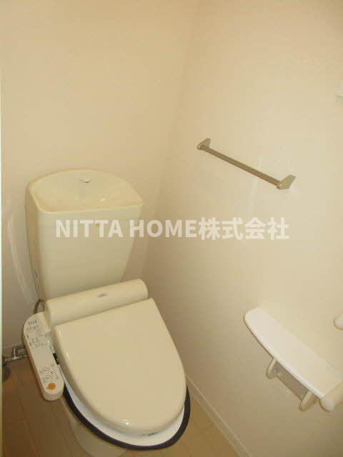 ルミエール・ヴェールのトイレ|暖房洗浄便座付きのトイレです＊