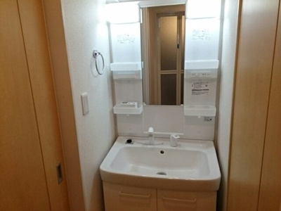 【洗面所】 | フリーデン | 脱衣スペースもあります