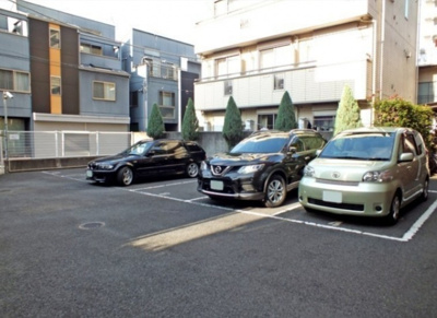 【駐車場】 | エル・グランピア