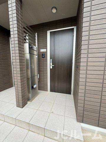 セレーノ ビオラのエントランス