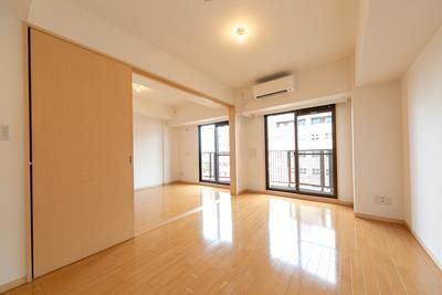 アルブル高輪の居間・リビング