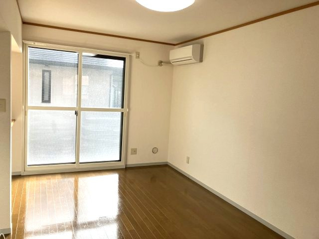 ビューティフルヒル美丘Ｄの居間・リビング|LDK12帖