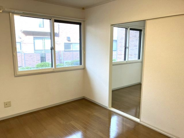 ビューティフルヒル美丘Ｄの洋室|洋室6帖（奥）