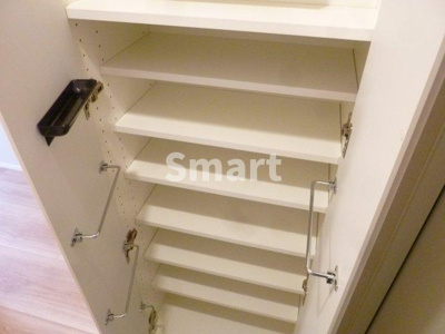 【玄関】 | プラウドフラット中野