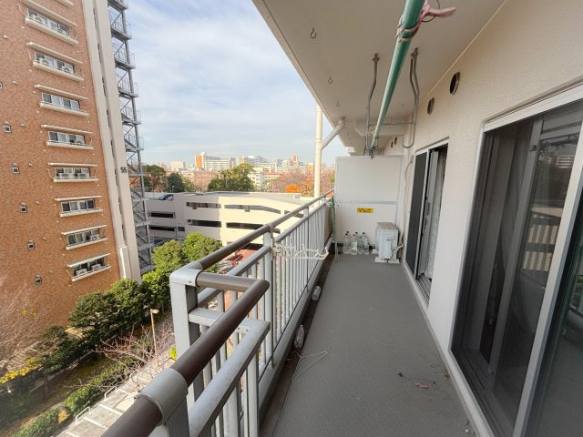 【バルコニー】