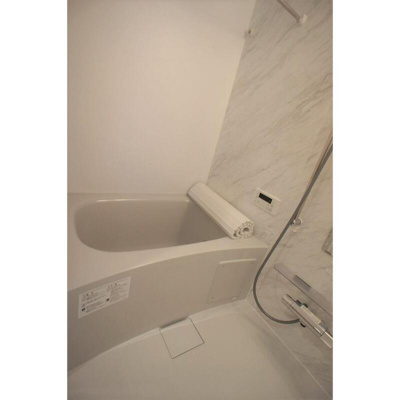 【浴室】 | エミル新宿 | 追い焚き機能、浴室乾燥機付きバス。