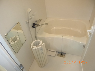 【浴室】 | サンライズヒルズ | 追い焚き機能付きバス。