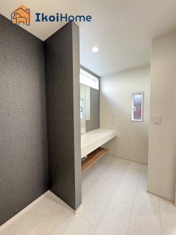 神戸市西区竹の台1丁目２期2号棟　新築戸建の洗面所|【ホームページに現地動画掲載中】●年中無休：当日予約可●広々洗面台「スマートサニタリー」採用！