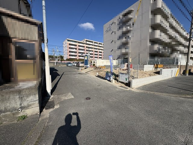 【その他】 | 福岡市南区鶴田4丁目第10　1号棟（全1棟）【仲介手数料無料・0円】 | 現地写真。前面道路です。