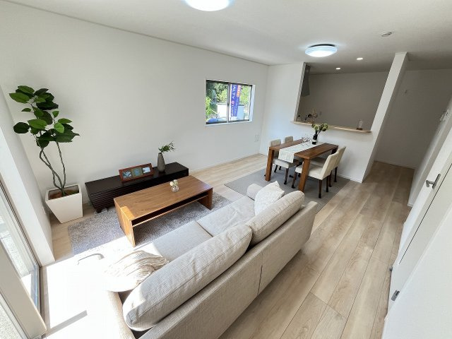 【内装】 | 福岡市南区鶴田4丁目第10　1号棟（全1棟）【仲介手数料無料・0円】 | 施工例。施工例は完成時と異なる場合があります。