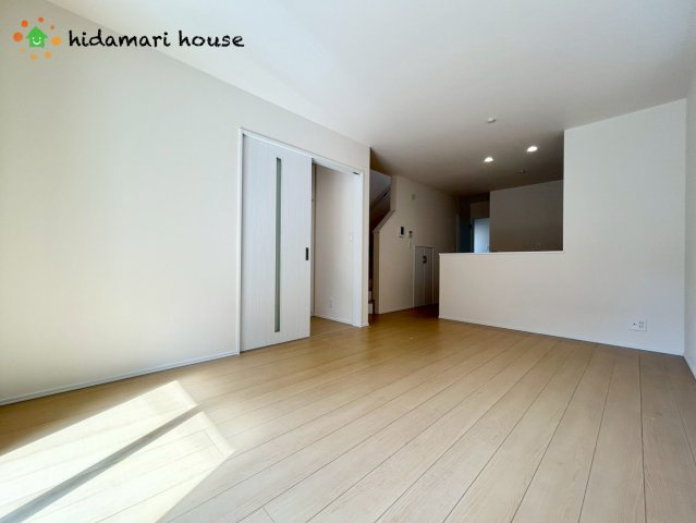 上尾市西宮下第7　新築戸建　ハートフルCの居間・リビング