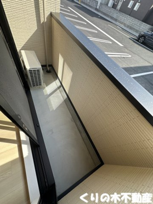 【バルコニー】 | ヒナタ・アサヒノⅡ | 暖かな日差しのふりそそぐバルコニー