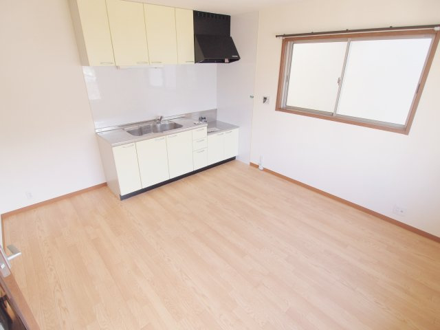 ぺろ・い・ふぁみりあ中野東A棟の居間・リビング