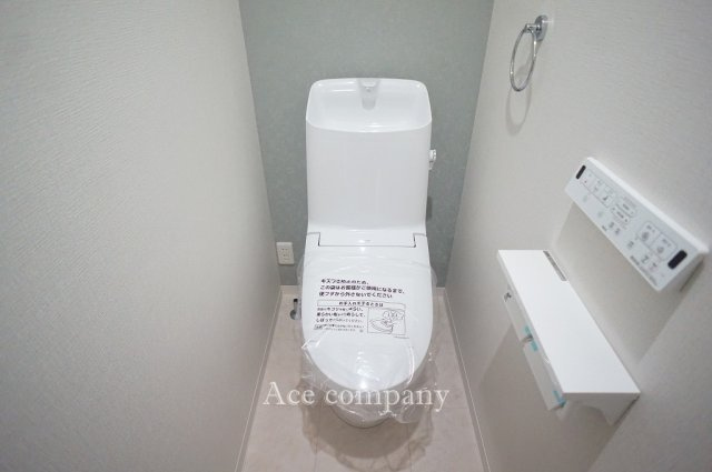 【トイレ】 | 東大阪市大蓮東1丁目　【D号地】 | トイレは1階と2階の各階に完備です♪ともに同仕様のシャワートイレです☆