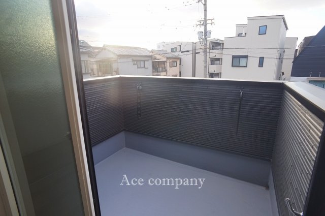 【バルコニー】 | 東大阪市大蓮東1丁目　【D号地】 | バルコニーは南・西の2ヶ所にあります☆こちらは西側のバルコニー☆水栓完備です☆