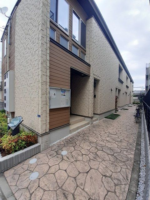 アルページュ町屋のエントランス