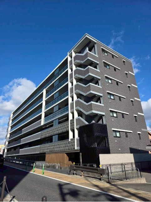 プレサンスロジェ丹波橋