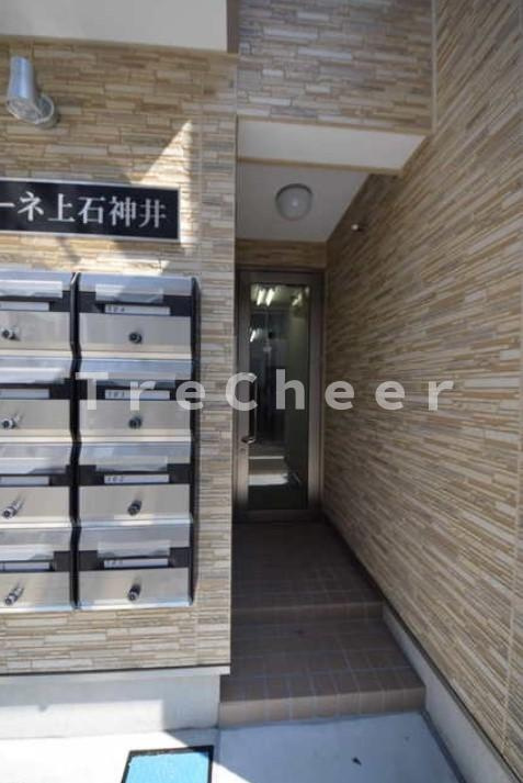 ラフィーネ上石神井のエントランス