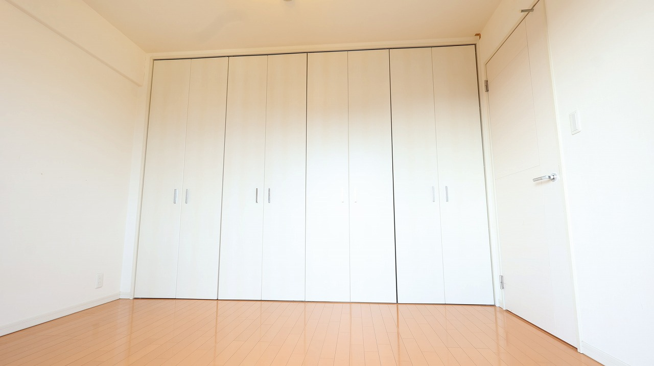 サーパス渡橋浜山通りの洋室|南側洋室6帖