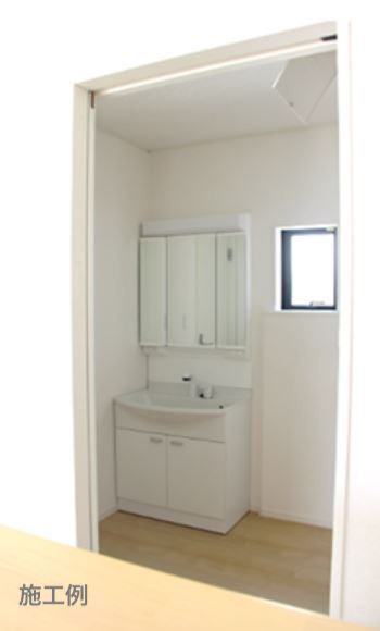 塩尻市広丘堅石　第4　新築戸建の独立洗面台|施工例