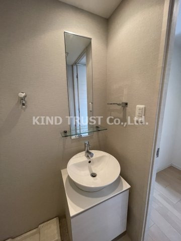 サムティ北梅田VESSELの洗面所