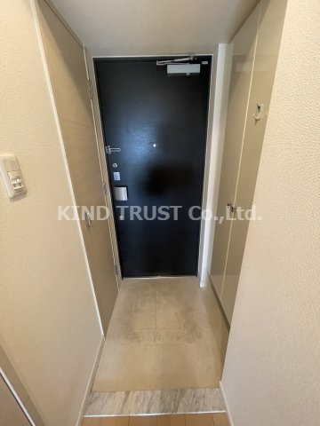 サムティ北梅田VESSELの玄関