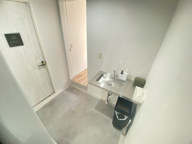 竜美南1丁目 貸店舗の洗面所